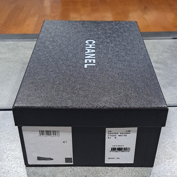 CHANEL SHOE BOX & DUST BAGS - Picture 4 of 12